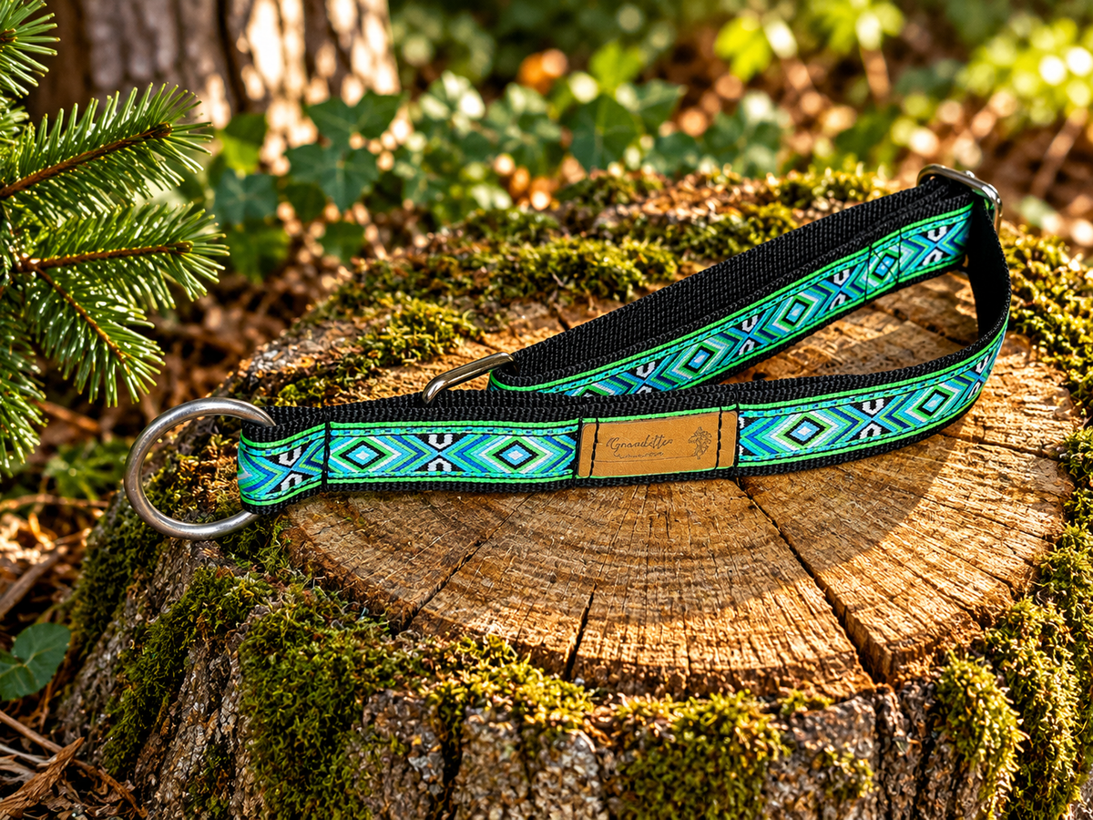 Mira Halsband half-choke