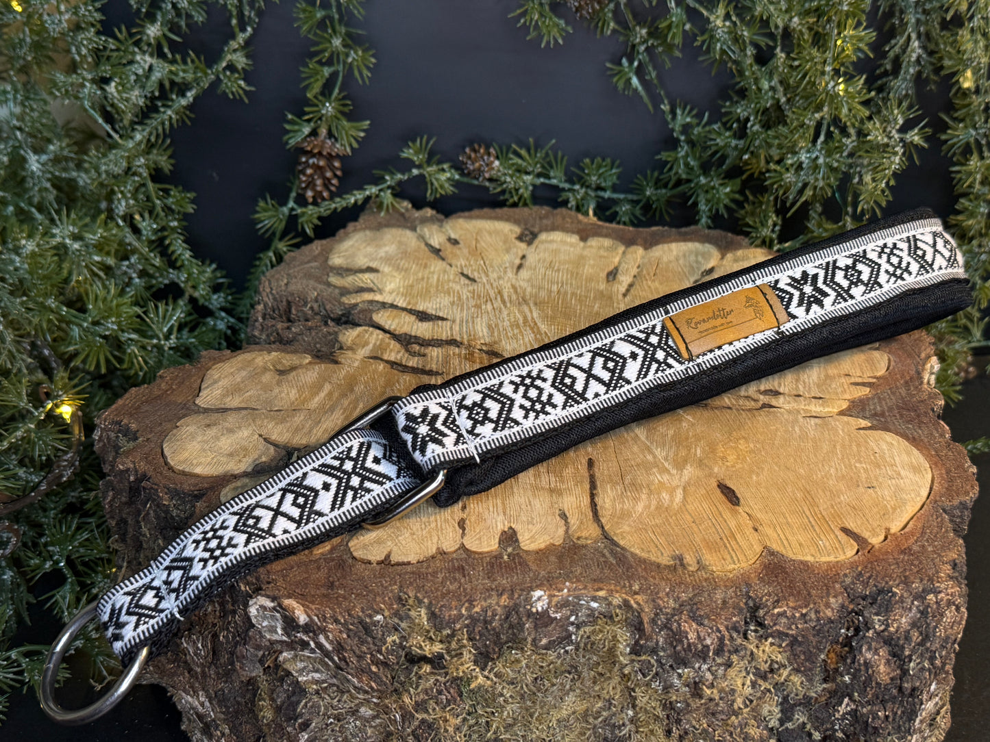 Tarzan fodrad Halsband